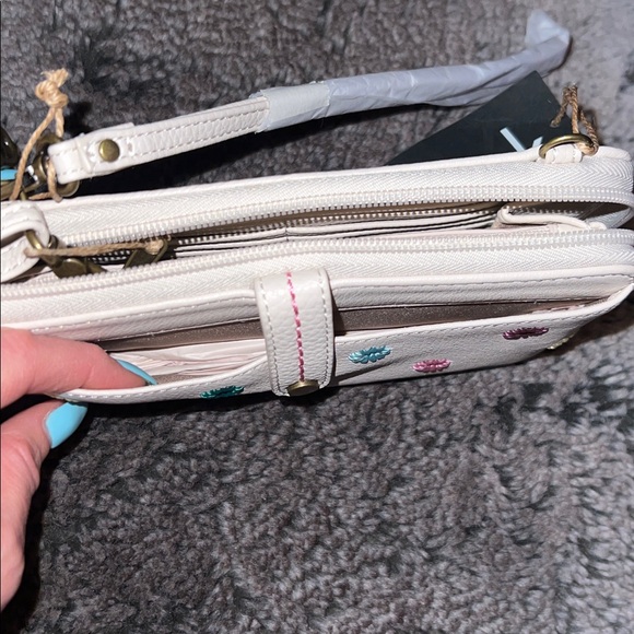 The Sak Cream Wallet Colorful Embroidered Floral design Wristlet crossbody NWT - Picture 9 of 9